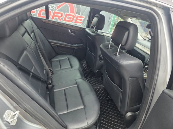 Mercedes-Benz E-Class 2010 389804722