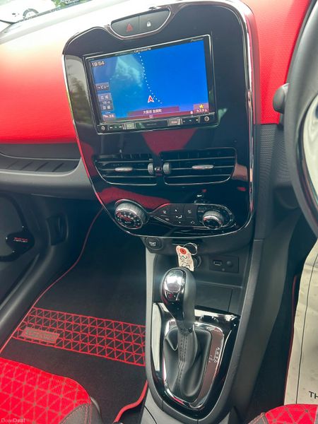 RENAULT CLIO 2015 AUTO 1.2 PETROL 389805754