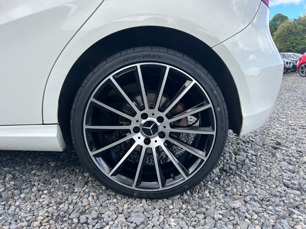 Mercedes A180 1.6 Auto | 71,000km | 389817552