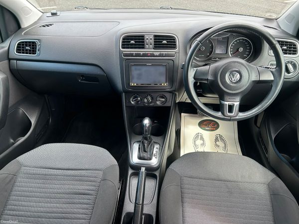 VOLKSWAGEN POLO 2013 AUTOMATIC 389835082