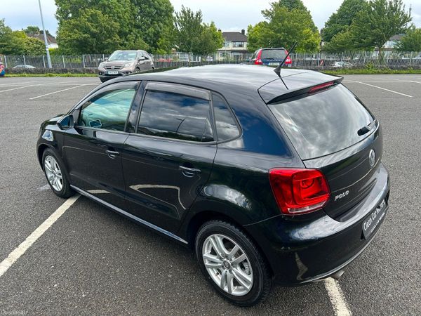 VOLKSWAGEN POLO 2013 AUTOMATIC 389835086