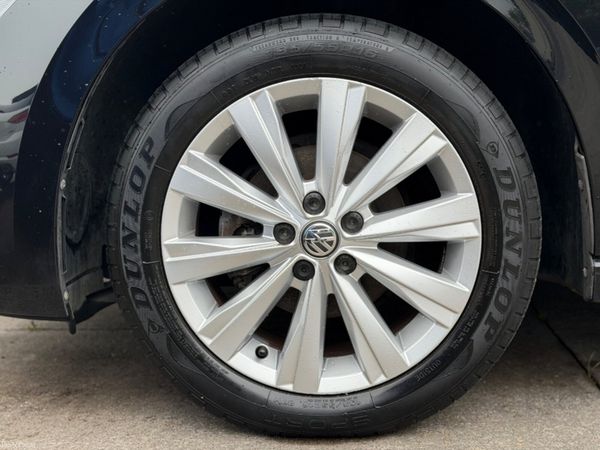 Volkswagen Polo High Spec 389942198