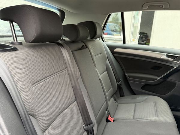 Volkswagen Golf COMFORTLINE BLUEMOTION 389942250