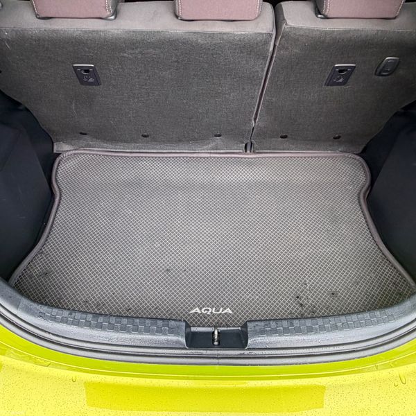 Toyota Aqua 2017 Ultra Low Mileage 389947022