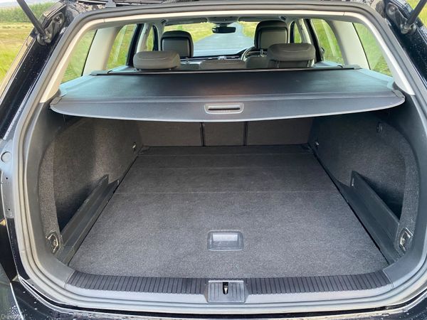 Volkswagen Passat 2020    150 Bhp 389947446