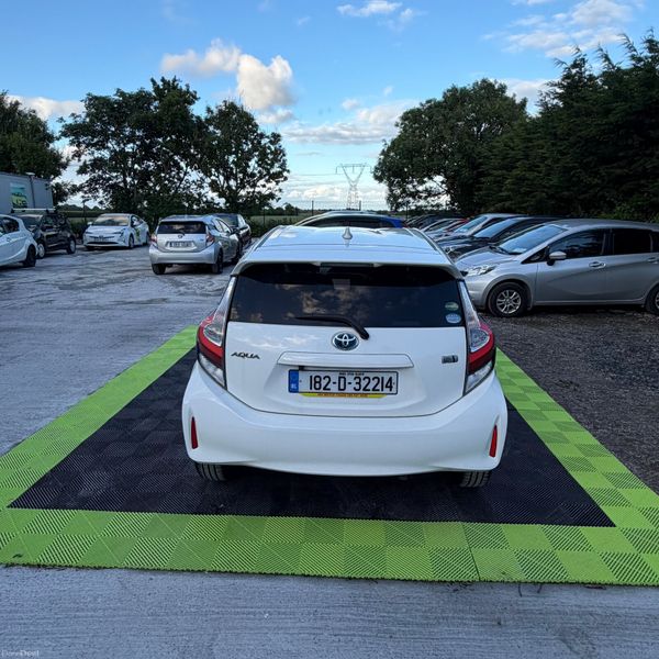 Toyota Aqua 2018 389952894
