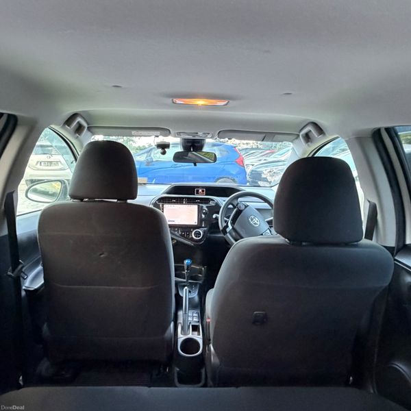 Toyota Aqua 2018 389952896
