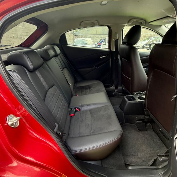 MAZDA DEMIO LEATHER EDITION 389953444