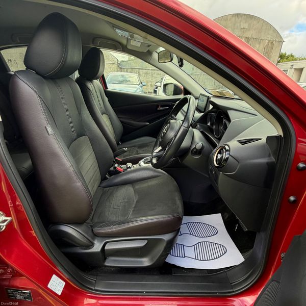 MAZDA DEMIO LEATHER EDITION 389953436