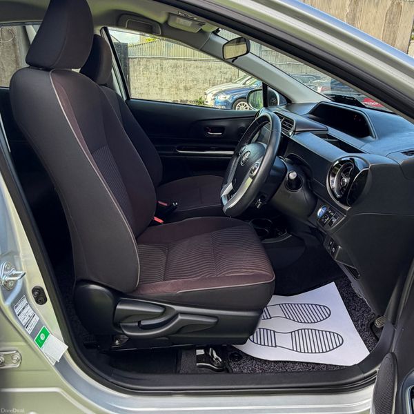 Toyota Aqua 2017 Ultra Low Mileage 389957014