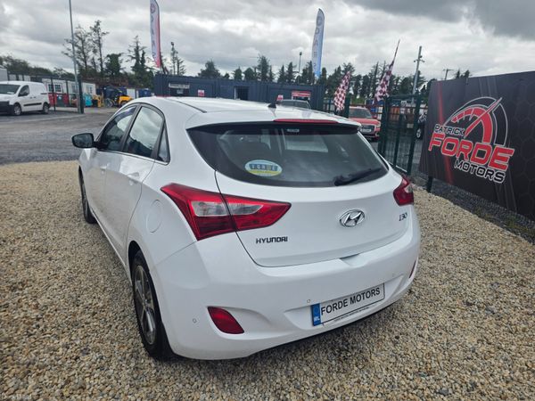 Hyundai i30 2016 389959630