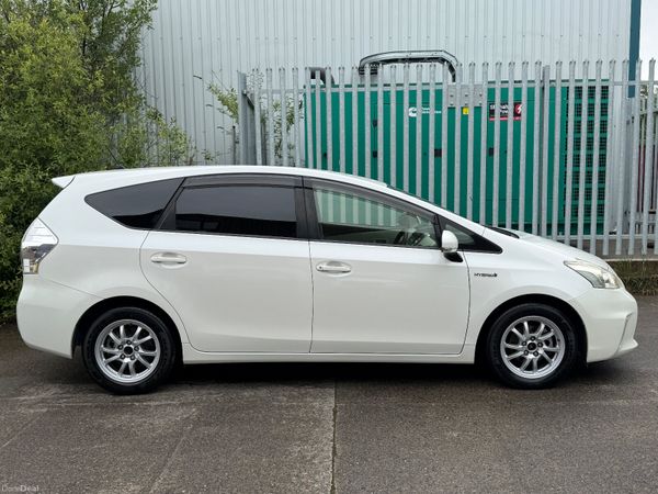 Toyota Prius Alpha Hybrid Low km 389962746