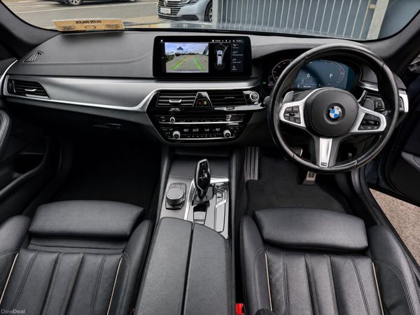 212 BMW 520D G31 AUTO ESTATE M-SPORT = TOURING = 389965266