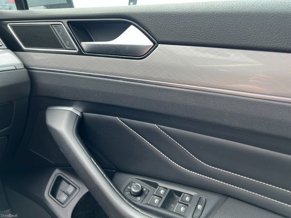 2021 (212) Volkswagen Passat GTE Advance 1.4 PHEV 389973156