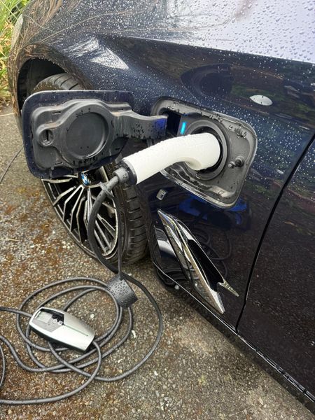 BMW 530e AUTO, EXCELLENT BATTERY,LOW KMS ,FINANCE 389973278
