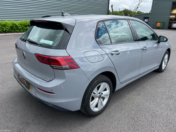 2022 Volkswagen Golf Life 2.0 TDI 389973332