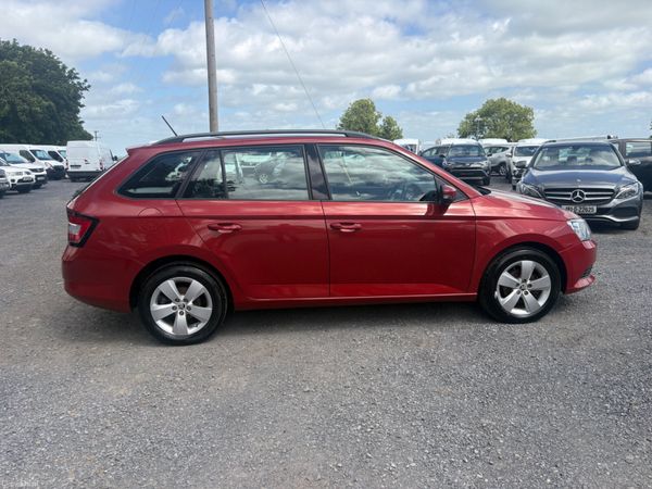 Skoda Fabia 389982374
