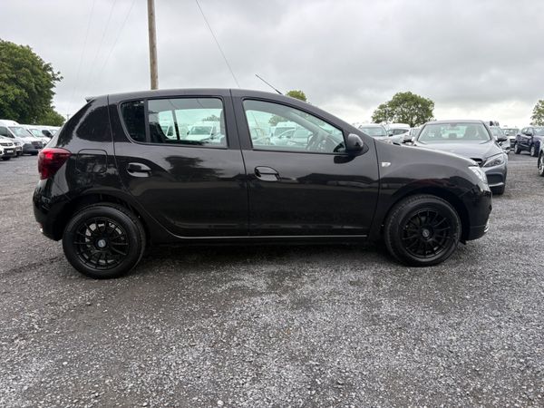 Dacia Sandero 389983404