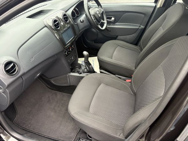 Dacia Sandero 389983408
