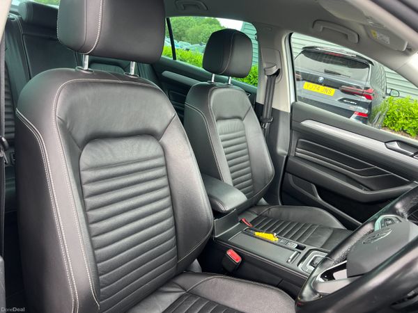 2020 (202) Volkswagen Passat SEL 2.0 TDI Automatic 389986490