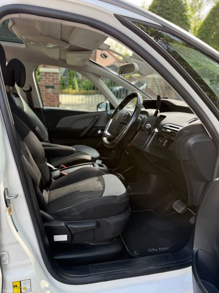 ✅ 7 Seat. Automatic.  Glass-roof.   2-yr Warranty 390043930
