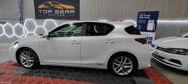 2016 Lexus CT200- lowest milage in market 390065318