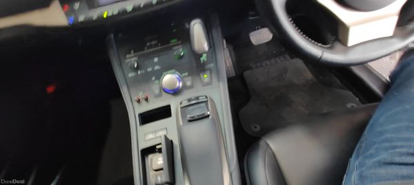 2016 Lexus CT200- lowest milage in market 390065320