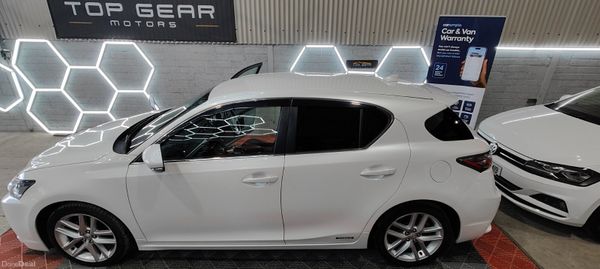 2016 Lexus CT200- lowest milage in market 390065336
