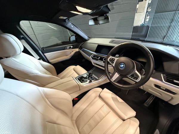 221 BMW X5 45E M-Sport 390079730