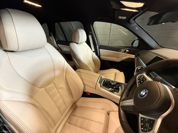 221 BMW X5 45E M-Sport 390079732