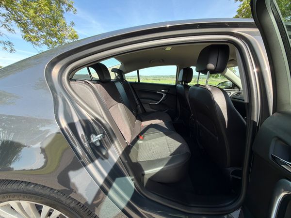 Opel Insignia 2015 SE 2.0 CDTI Low Mileage 390079830