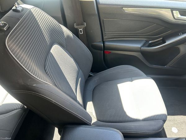 Ford Focus 2019(NCT 09/28 TAX 02/27) 390017470