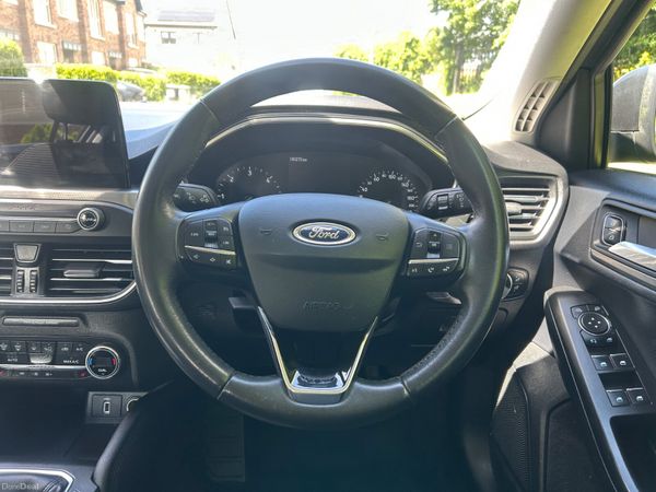 Ford Focus 2019(NCT 09/28 TAX 02/27) 390017492
