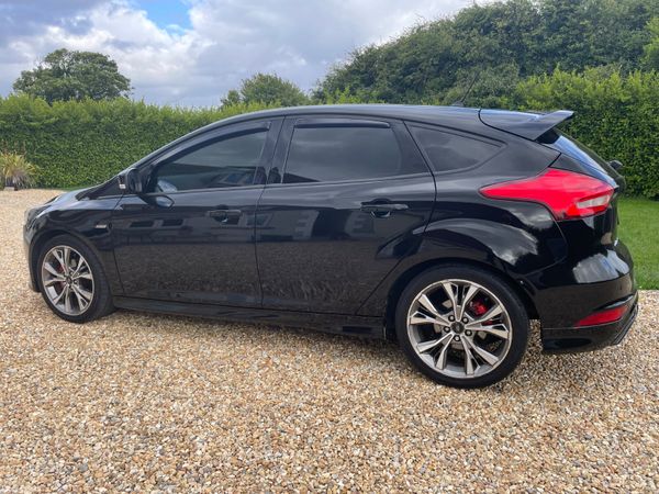 Ford Focus 2017 ST Line Diesel 390019546