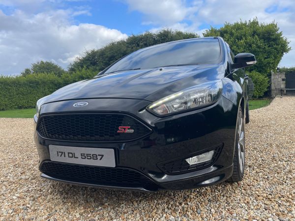 Ford Focus 2017 ST Line Diesel 390019560