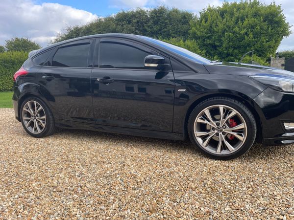 Ford Focus 2017 ST Line Diesel 390019564