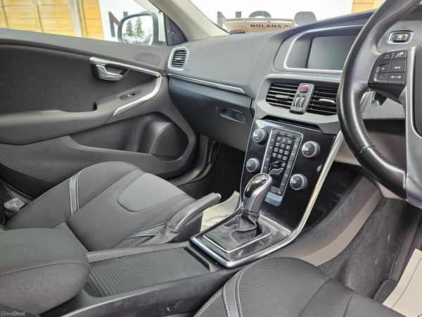 VOLVO V40 D4 2.0 DIESEL D4 AUTO NEW NCT 390022034