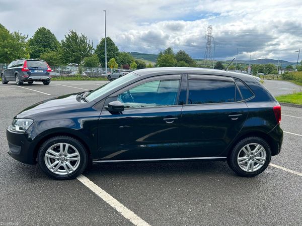 VOLKSWAGEN POLO 2013 AUTOMATIC 390025482