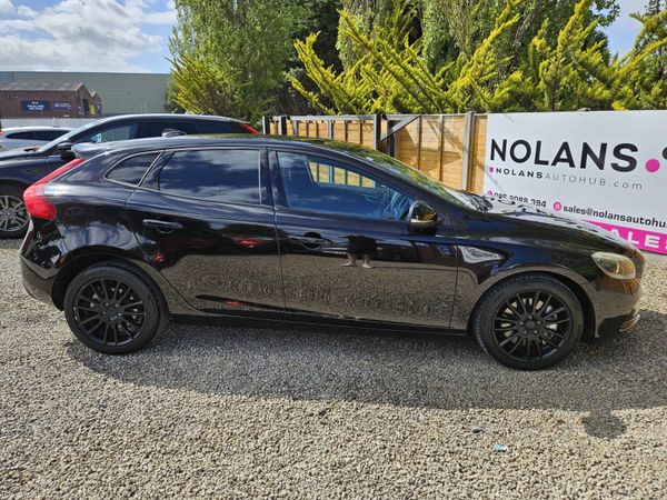 VOLVO V40 D4 AUTO DIESEL NEW NCT 390027260