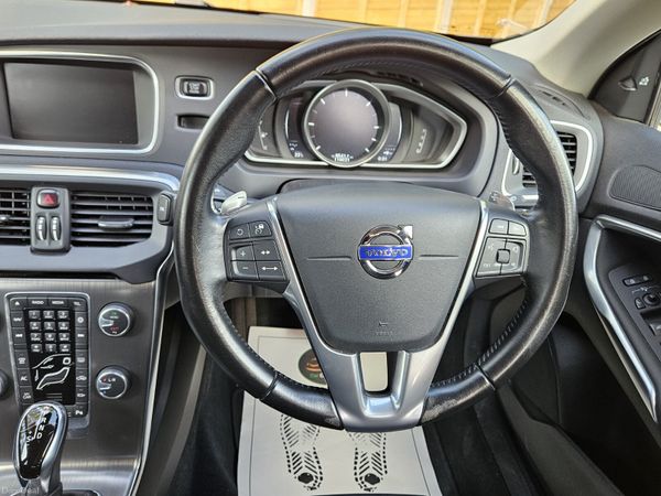 VOLVO V40 D4 AUTO DIESEL NEW NCT 390027278