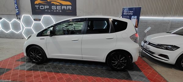 2014 Honda Fit- 1.3 Petrol Hybrid Fresh NCT 390154804