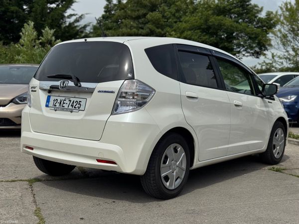 Honda Fit 1.3 Hybrid Automatic 66000 KM 2012 2KEYS 390190388