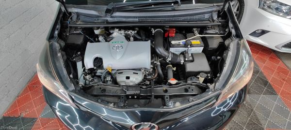 152 Toyota Yaris/ Vitz 1.3 Petrol Automatic 390198590