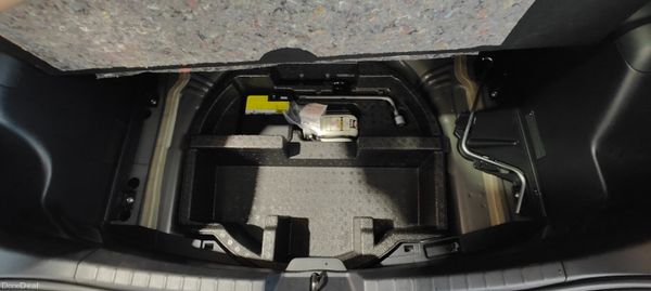152 Toyota Yaris/ Vitz 1.3 Petrol Automatic 390198600