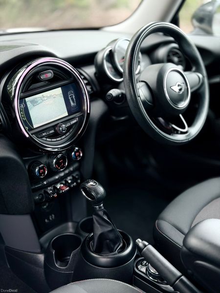 2015 Mini Cooper Auto | 81,000 KM | AUTO 390109782