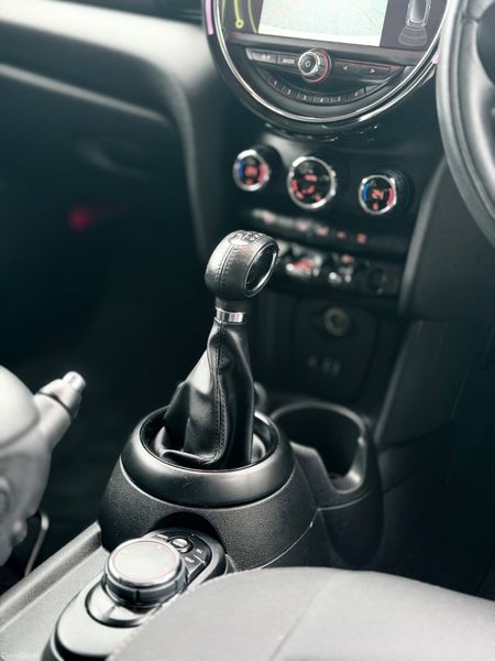 2015 Mini Cooper Auto | 81,000 KM | AUTO 390109796