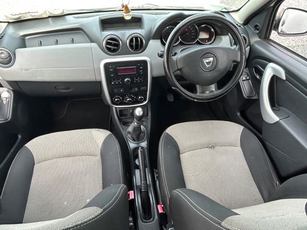 Dacia Duster 2015 390122168