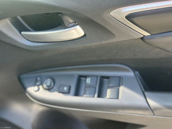 2017 Honda Fit 1.5 Hybrid – Full Option 390130324