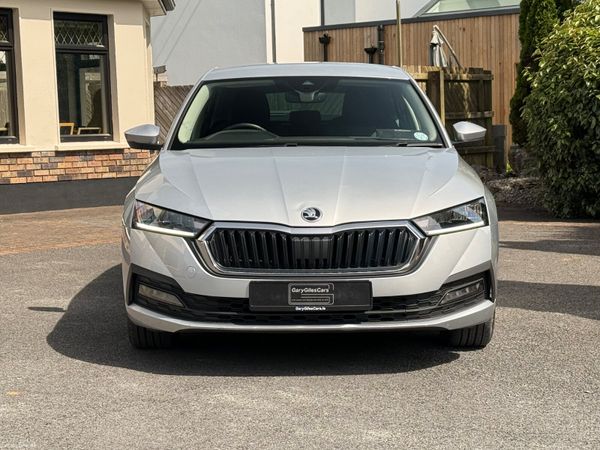 Immaculate Low Kms 221 Skoda Octavia! 390137620