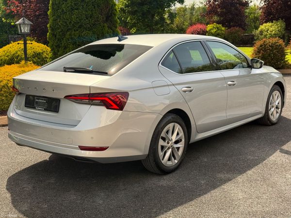 Immaculate Low Kms 221 Skoda Octavia! 390137630